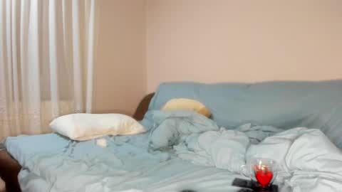 Snapshot of issabelle_69 chatting on 10.12.25 Issabelle online show from 10.12.25