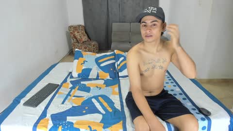 Snapshot of issalovexxx chatting on 01.21.25 Isabella online show from 01.21.25