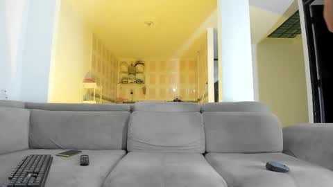 Isabella  online show from 12.19.25