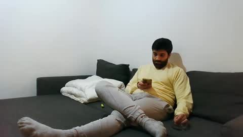 Snapshot of italianboybcn chatting on 12.15.24 italianboybcn online show from 12.15.24