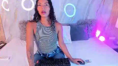 Snapshot of its_lexie chatting on 06.19.26 Lexie online show from 06.19.26