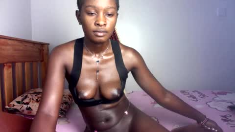 Snapshot of its_miah chatting on 05.31.26 miah online show from 05.31.26