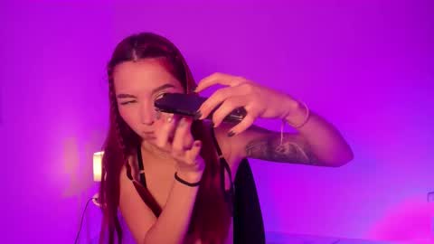 Snapshot of itscamill chatting on 09.26.25 camill online show from 09.26.25