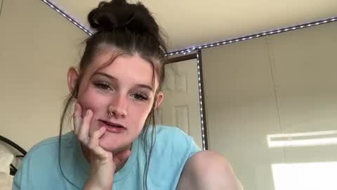 itsKaylaaa online show from 06.16.26