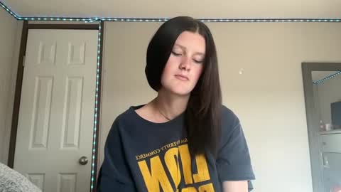 itsKaylaaa online show from 07.03.26