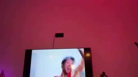 Snapshot of itslunaaaaa chatting on 02.03.26 Luna online show from 02.03.26