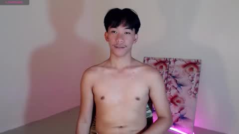 Snapshot of itsme_cxhennn chatting on 10.11.25 itsme_cxhennn online show from 10.11.25