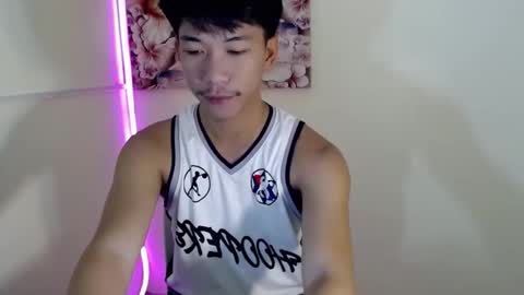 Snapshot of itsme_cxhennn chatting on 10.23.25 itsme_cxhennn online show from 10.23.25
