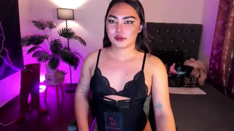 Snapshot of itsmemoiraa69 chatting on 05.11.26 itsmemoiraa69 online show from 05.11.26