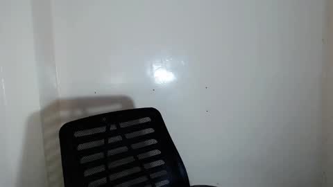 itsurgil_kloeh online show from 03.17.26