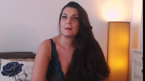 Snapshot of itsyourlady chatting on 07.16.26 Melissa Khaan online show from 07.16.26