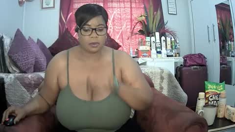 itumeleng74 online show from 01.04.25