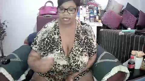 itumeleng74 online show from 02.02.25