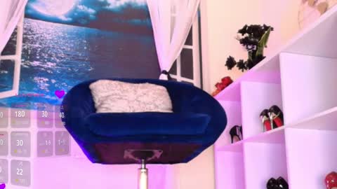 Snapshot of itzel__ chatting on 03.10.25 Call me Itzel online show from 03.10.25