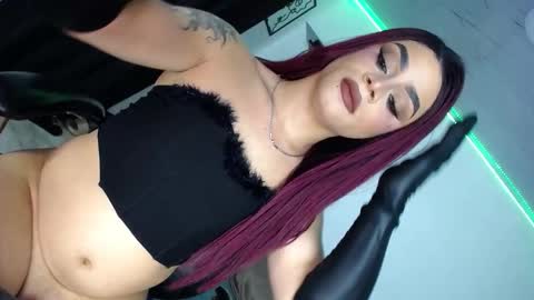 Snapshot of ivan_standford chatting on 01.10.26 y online show from 01.10.26