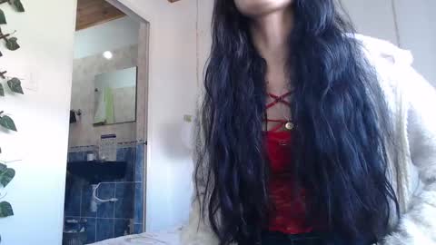 Snapshot of ivana_rose chatting on 02.28.25 Adris online show from 02.28.25