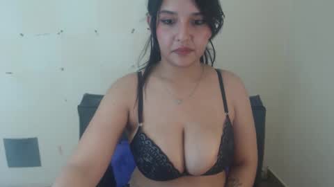 Snapshot of ivanna_rami chatting on 02.18.25 Ivanna online show from 02.18.25