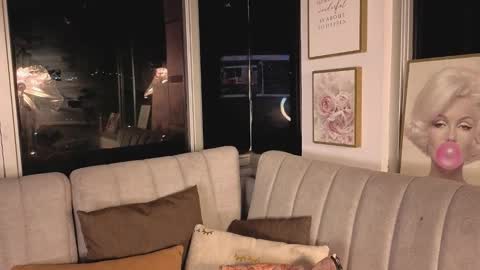 Ivanna West online show from 11.06.25