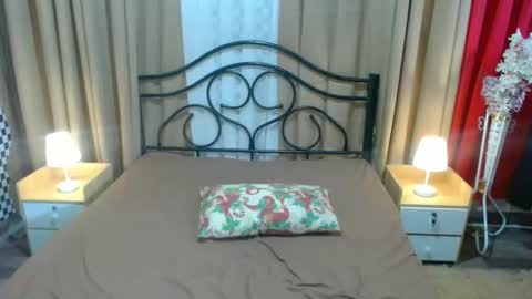 Snapshot of ivone_twinkle chatting on 10.17.25 ivone_twinkle online show from 10.17.25