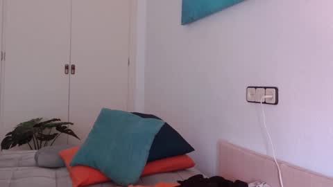 Ivonne online show from 01.09.25