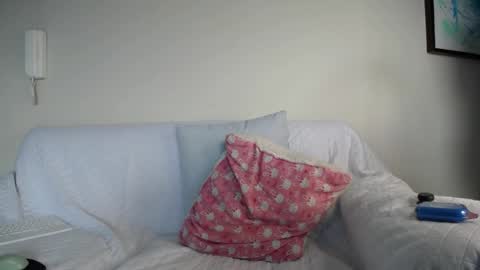 Snapshot of ivonnehills_19 chatting on 04.30.26 Ivonne online show from 04.30.26