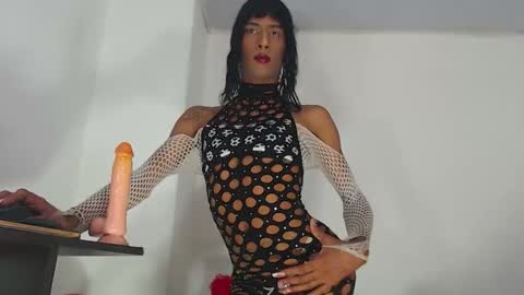 Snapshot of ivonneth chatting on 02.22.26 ivonneth online show from 02.22.26