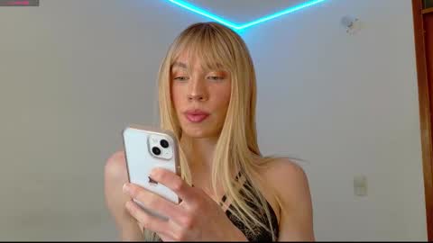 Ivonny online show from 12.22.25