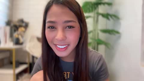 kirstenelsie online show from 11.06.25