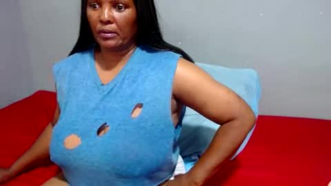 Snapshot of ivorytits48 chatting on 01.22.25 IVORYTITS48 online show from 01.22.25