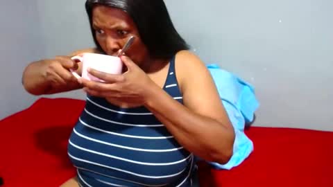 Snapshot of ivorytits48 chatting on 02.06.25 IVORYTITS48 online show from 02.06.25