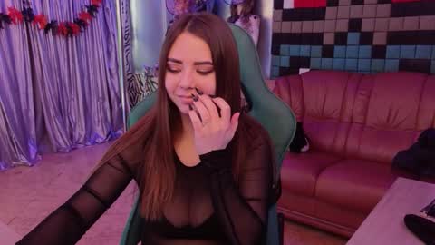 Snapshot of ivorywood_ chatting on 10.14.25 ivorywood_ online show from 10.14.25