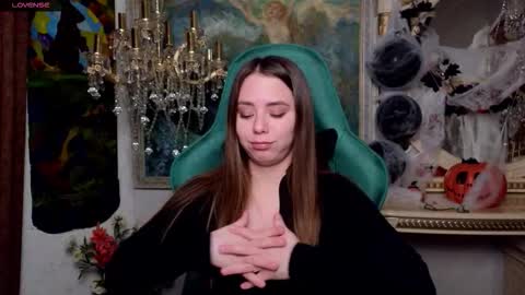 Snapshot of ivorywood_ chatting on 10.26.25 ivorywood_ online show from 10.26.25