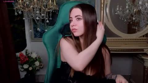 ivorywood_ online show from 11.19.25