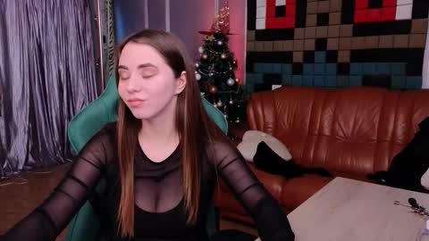 ivorywood_ online show from 12.17.25