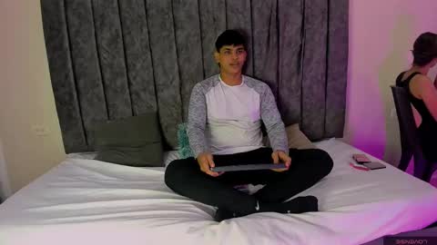 ivy_and_joseph online show from 03.04.25