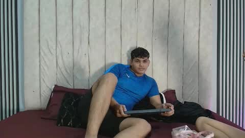 ivy_and_joseph online show from 10.04.25