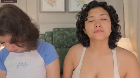 Ivy and Molly online show from 12.12.24