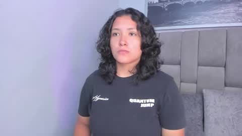 Ivy and Molly online show from 09.24.25