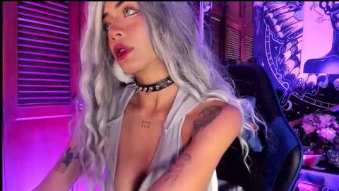 Snapshot of ivy_byte chatting on 02.24.26 - online show from 02.24.26