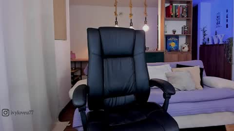 Ivy  online show from 11.12.25