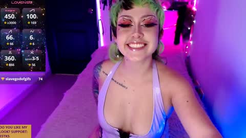 Snapshot of ivy_rosse chatting on 12.03.24 You can find more of me here  online show from 12.03.24