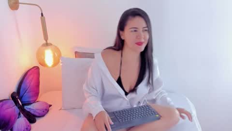 Ivy  online show from 02.21.26