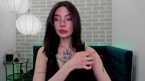 Snapshot of ivydainty chatting on 05.27.26 Ivy online show from 05.27.26
