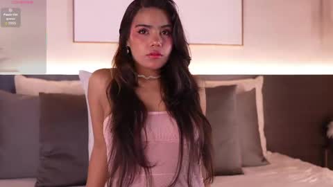 ivyellis online show from 05.17.26