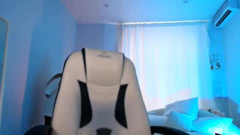 IVY - Follow me 3 online show from 09.09.25
