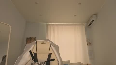 IVY - Follow me 3 online show from 10.01.25