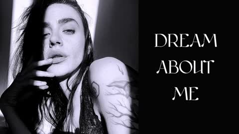 Miss Ivy online show from 02.05.25