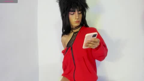 ivymilleer online show from 12.17.25