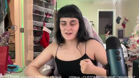 Snapshot of ivyminxxx chatting on 12.05.24 Ivy Minxxx online show from 12.05.24