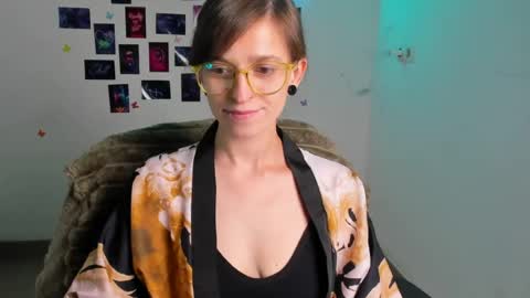 Ivy online show from 07.10.26